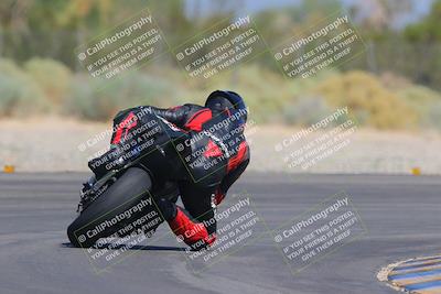 media/Sep-25-2023-Moto Forza (Mon) [[81ffa65e0a]]/B-C Group/Session 4 (Turn 2 Backside)/